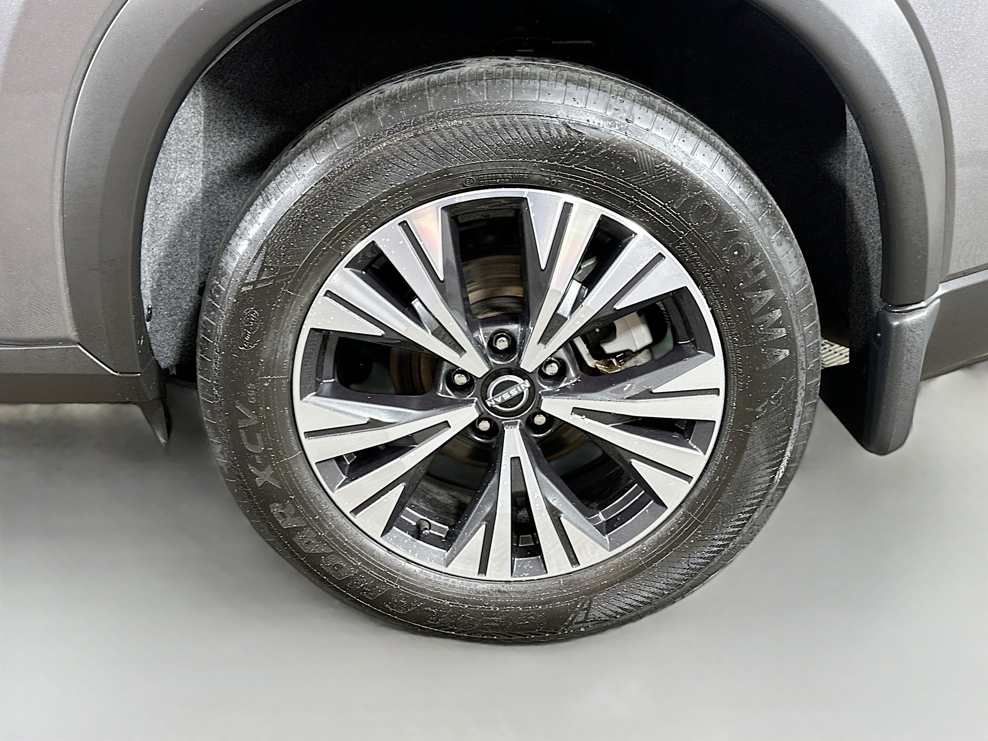 Used 2023 Nissan Rogue SV AWD/4WD image 28