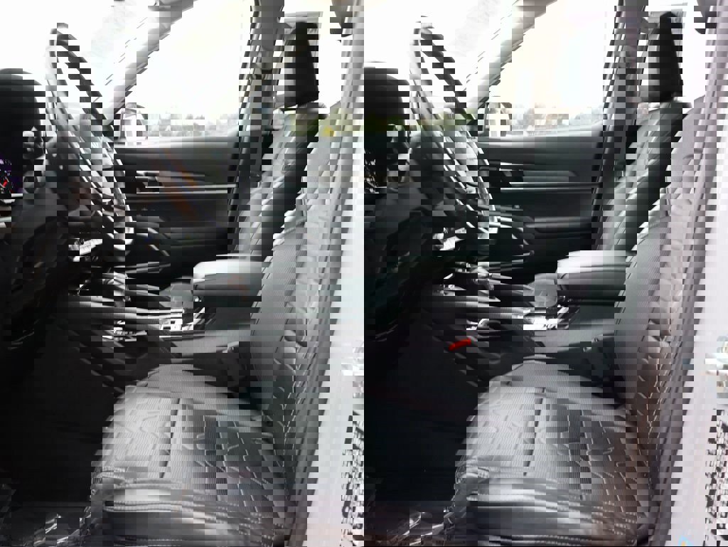 Used 2022 Kia Telluride SX w/ SX Prestige Package image 25