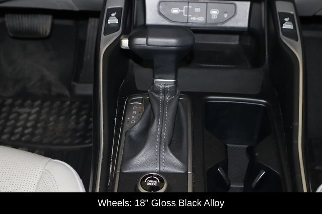 Used 2025 Kia Sorento S FWD image 26