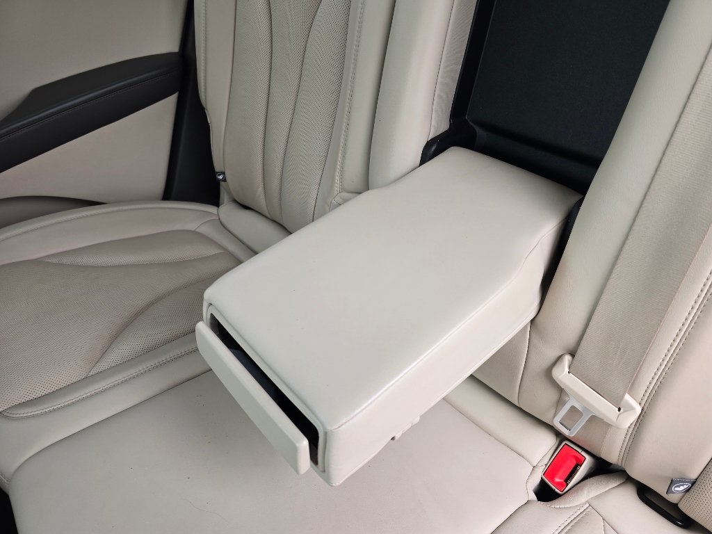 Used 2019 Lincoln Nautilus Reserve w/ Cargo Utility Package AWD/4WD image 30