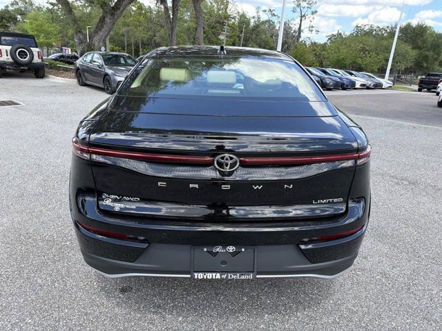 Certified 2025 Toyota Crown Limited w/ Advanced Technology Package AWD/4WD image 3