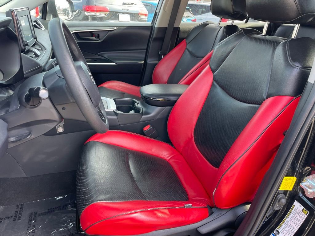 Used 2019 Toyota RAV4 LE w/ All Weather Liner Package image 6