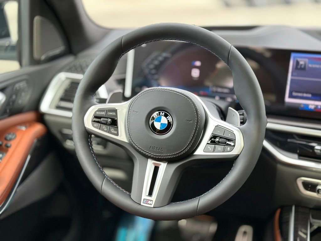 New 2026 BMW X7 M60i image 12