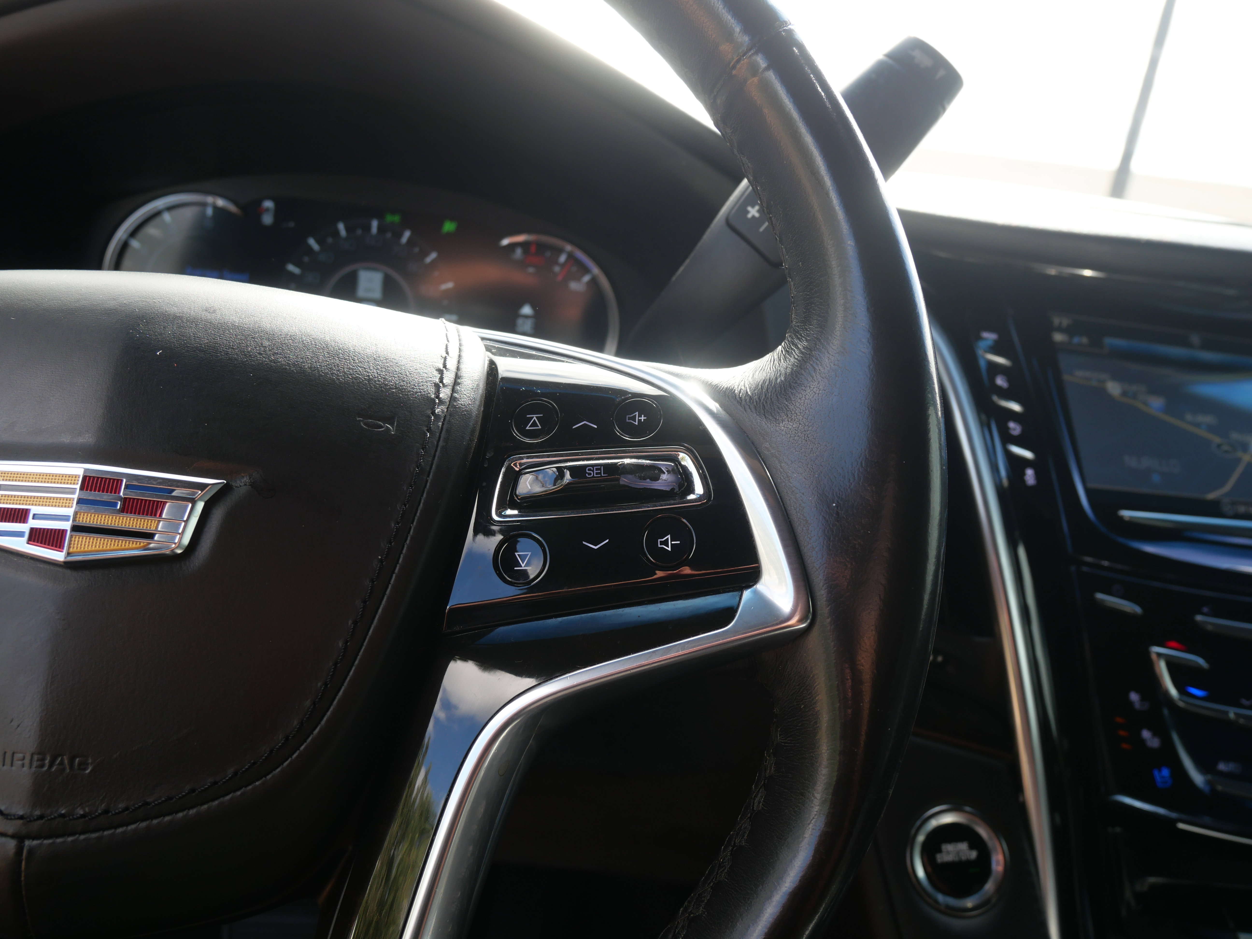 Used 2019 Cadillac Escalade Platinum w/ Escalade Sport Edition image 16