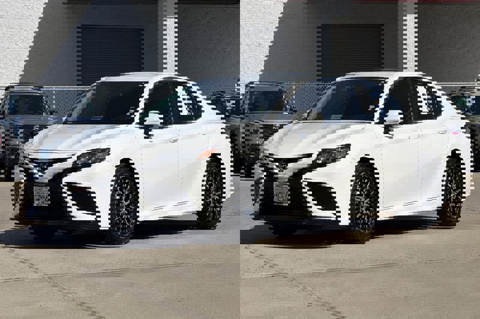 Used 2023 Toyota Camry SE image 7