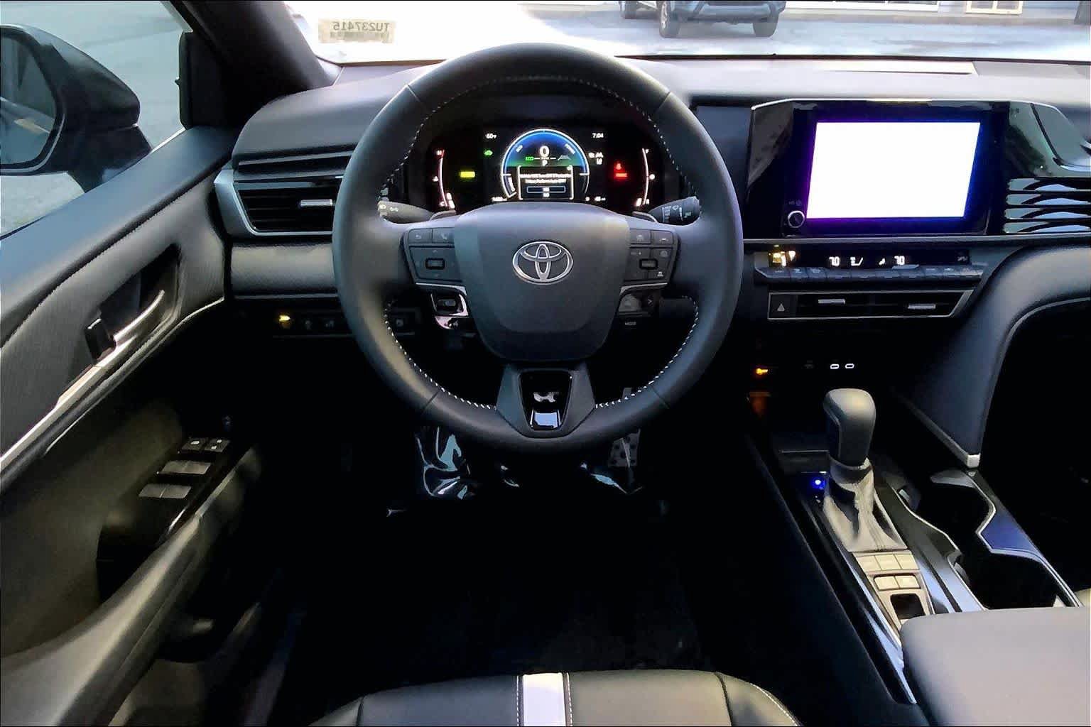Used 2026 Toyota Camry SE FWD image 6