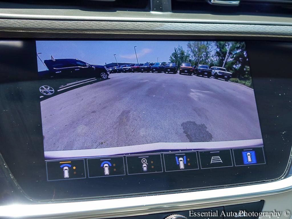 Used 2021 Buick Encore GX Essence w/ Advanced Technology Package AWD/4WD image 19