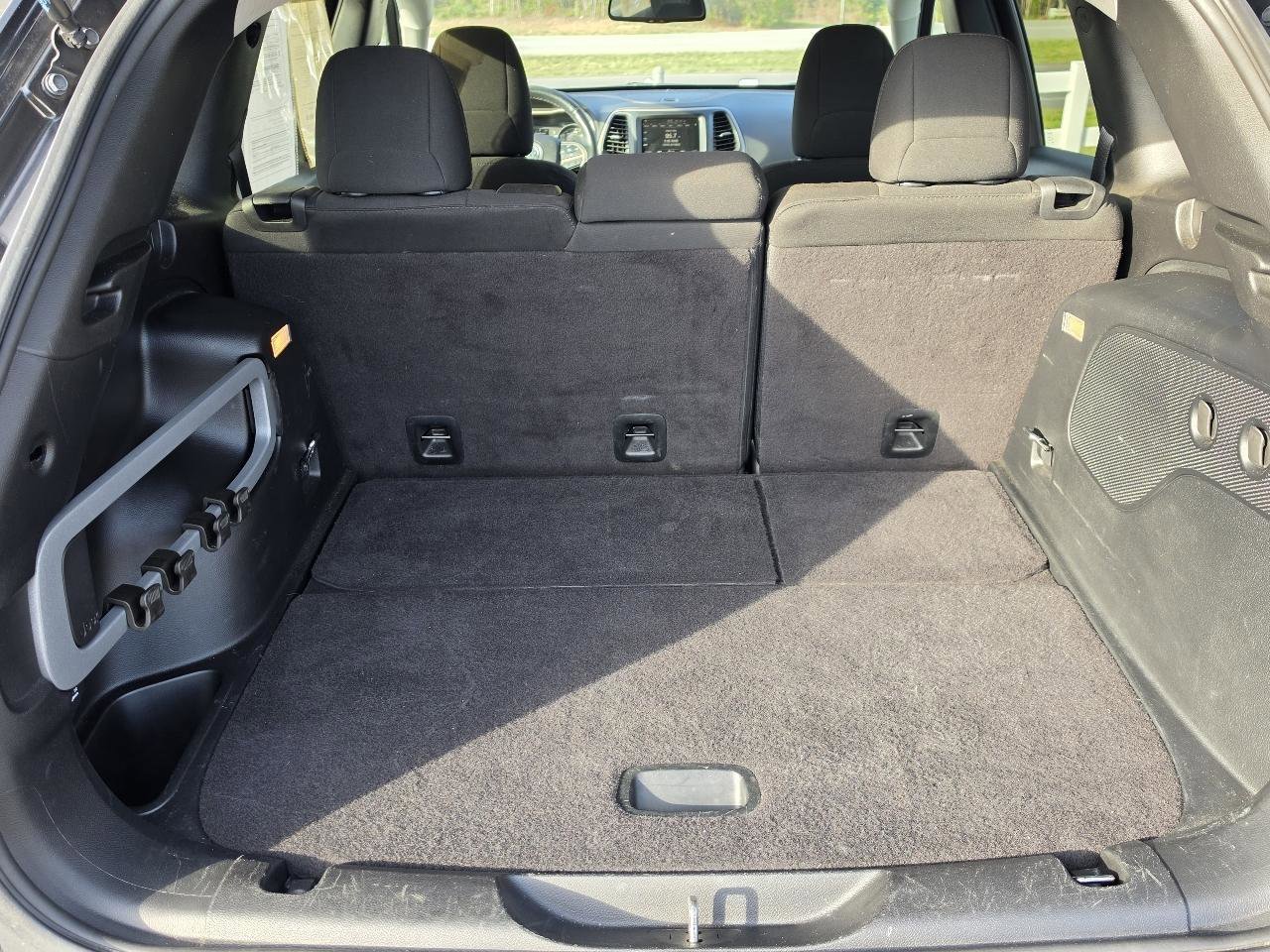 Used 2016 Jeep Cherokee 75th Anniversary image 6