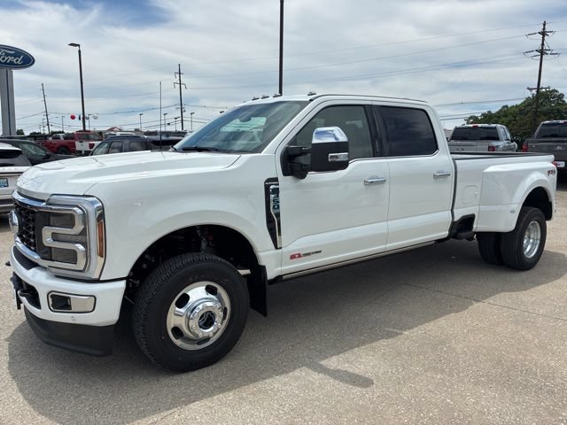 New 2026 Ford F350 Platinum w/ Platinum Plus Package AWD/4WD image 3