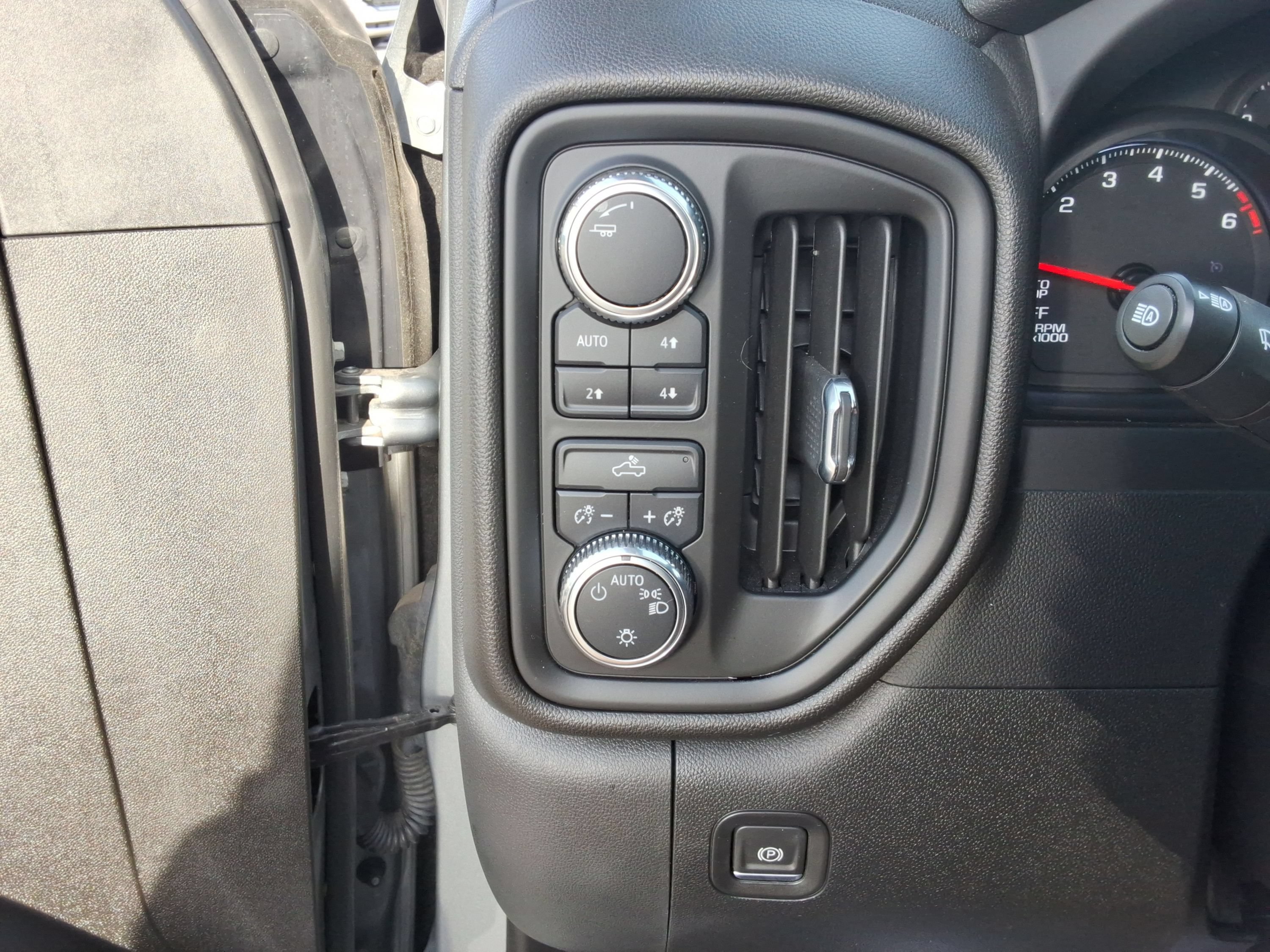 Used 2023 GMC Sierra 1500 Pro w/ Pro Value Package AWD/4WD image 33