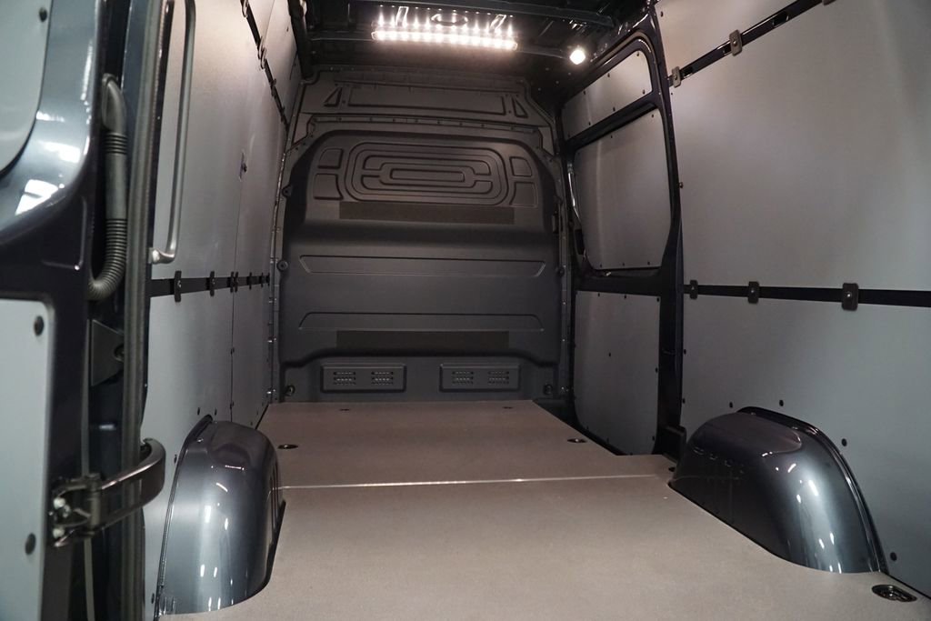 New 2025 Mercedes-Benz Sprinter 2500 image 13