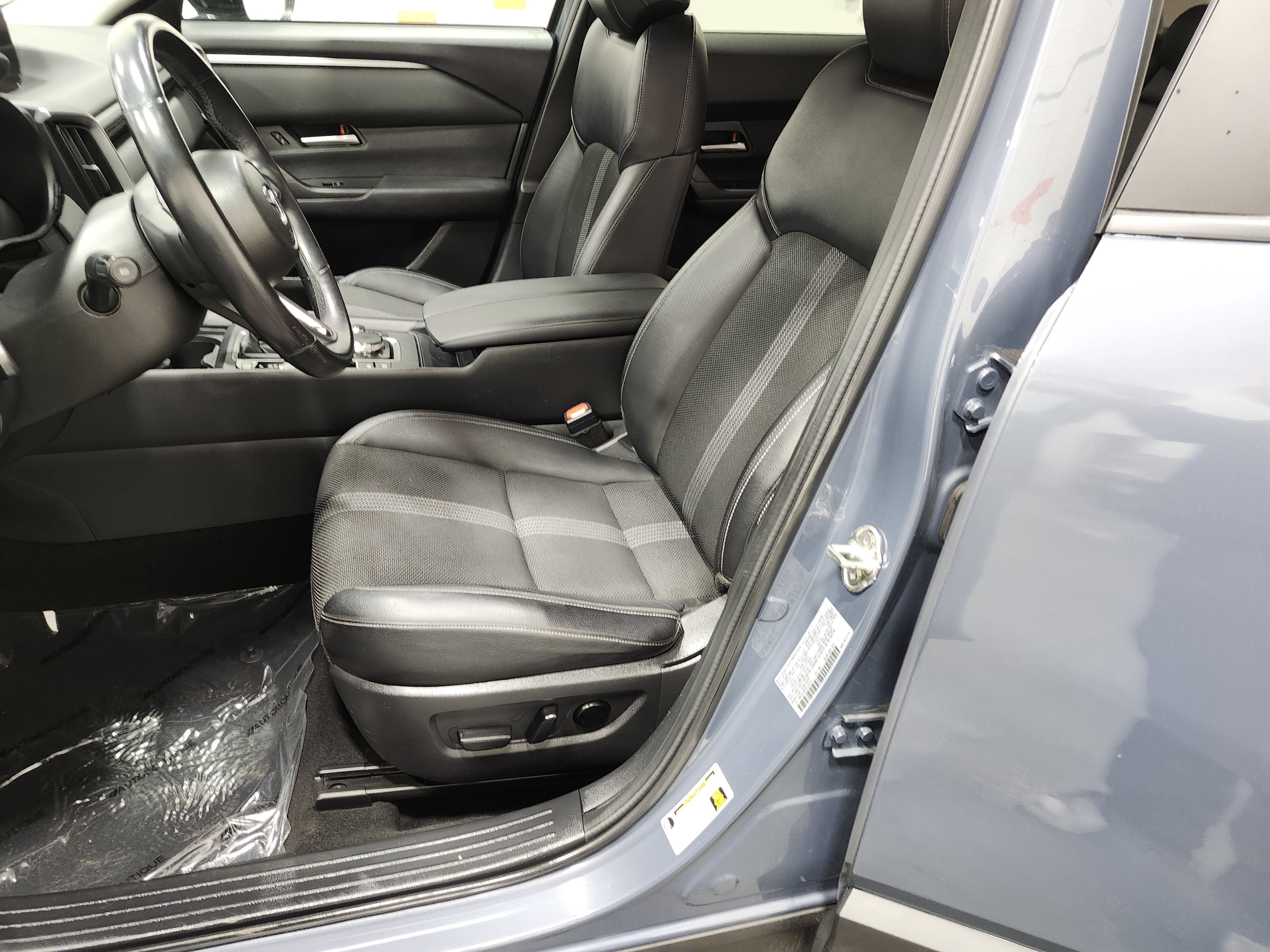 Used 2023 MAZDA CX-50 2.5 S w/ Preferred Plus Pkg image 27