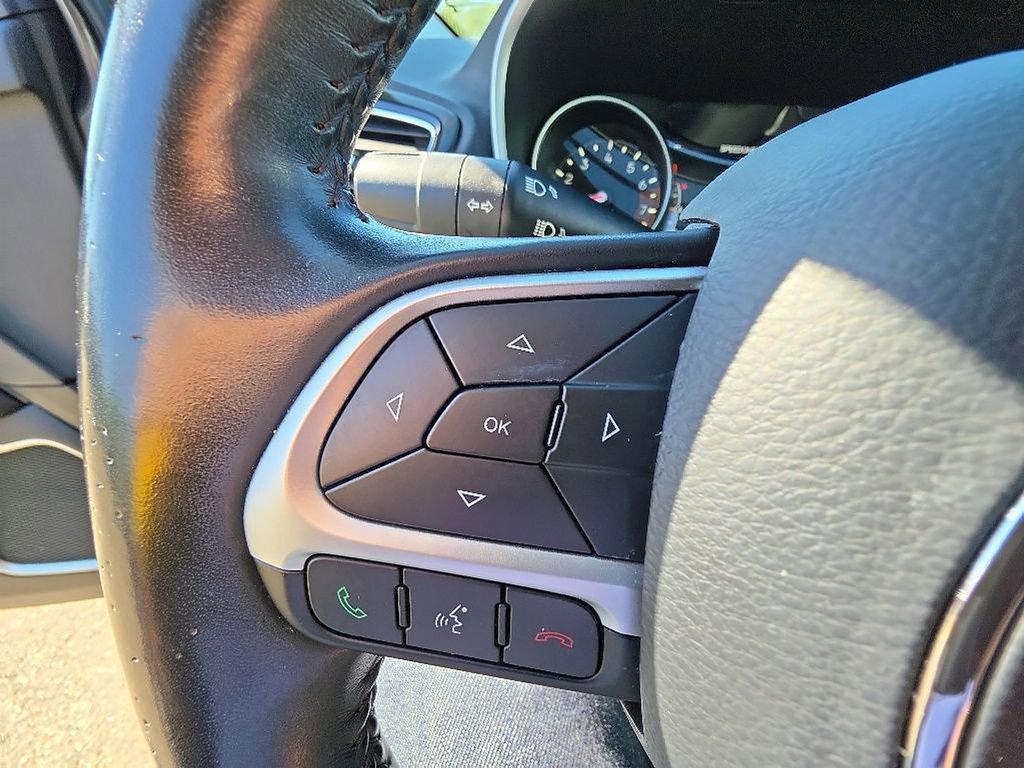 Used 2019 Jeep Compass Latitude AWD/4WD image 11