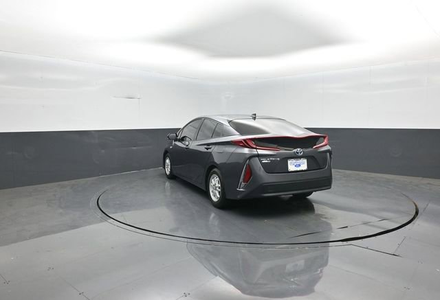 Used 2018 Toyota Prius Prime Premium FWD image 5