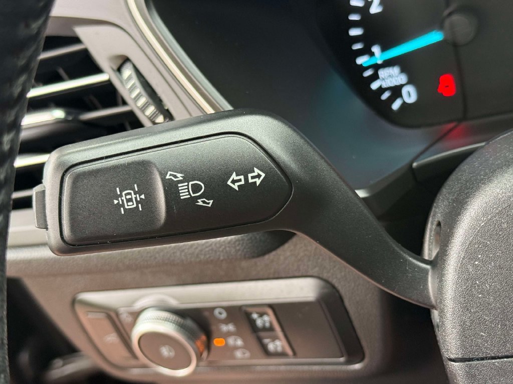 Used 2020 Ford Escape SEL FWD image 28