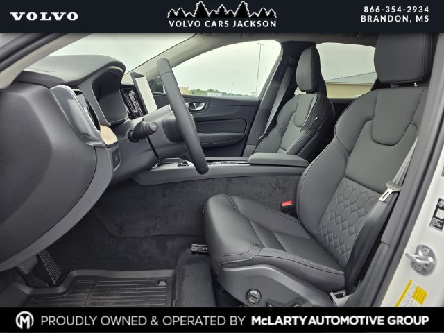New 2026 Volvo XC60 B5 Plus w/ Protection Package Premier AWD/4WD image 10