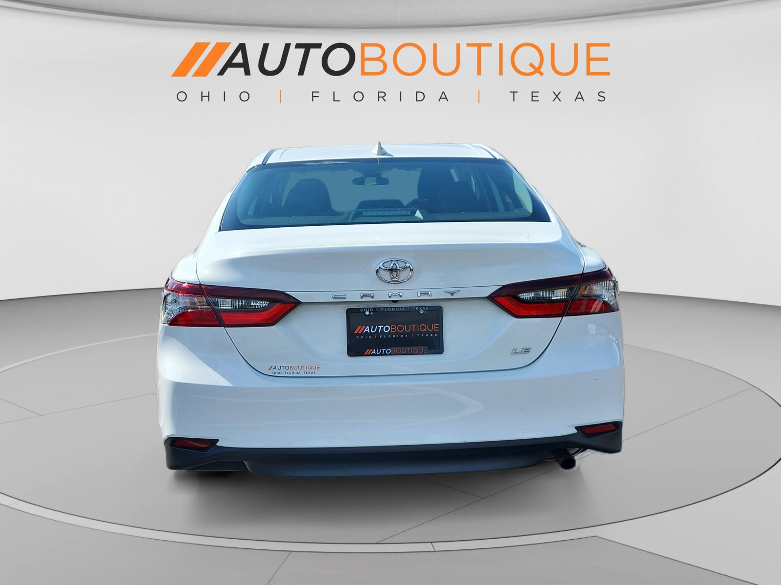 Used 2021 Toyota Camry LE FWD image 4