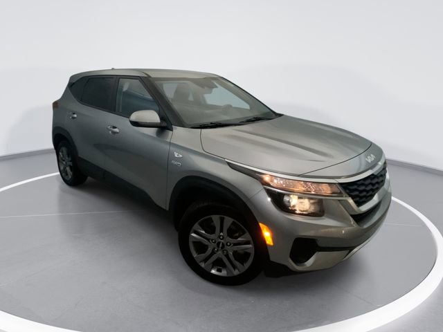 Used 2023 Kia Seltos LX AWD/4WD video 1