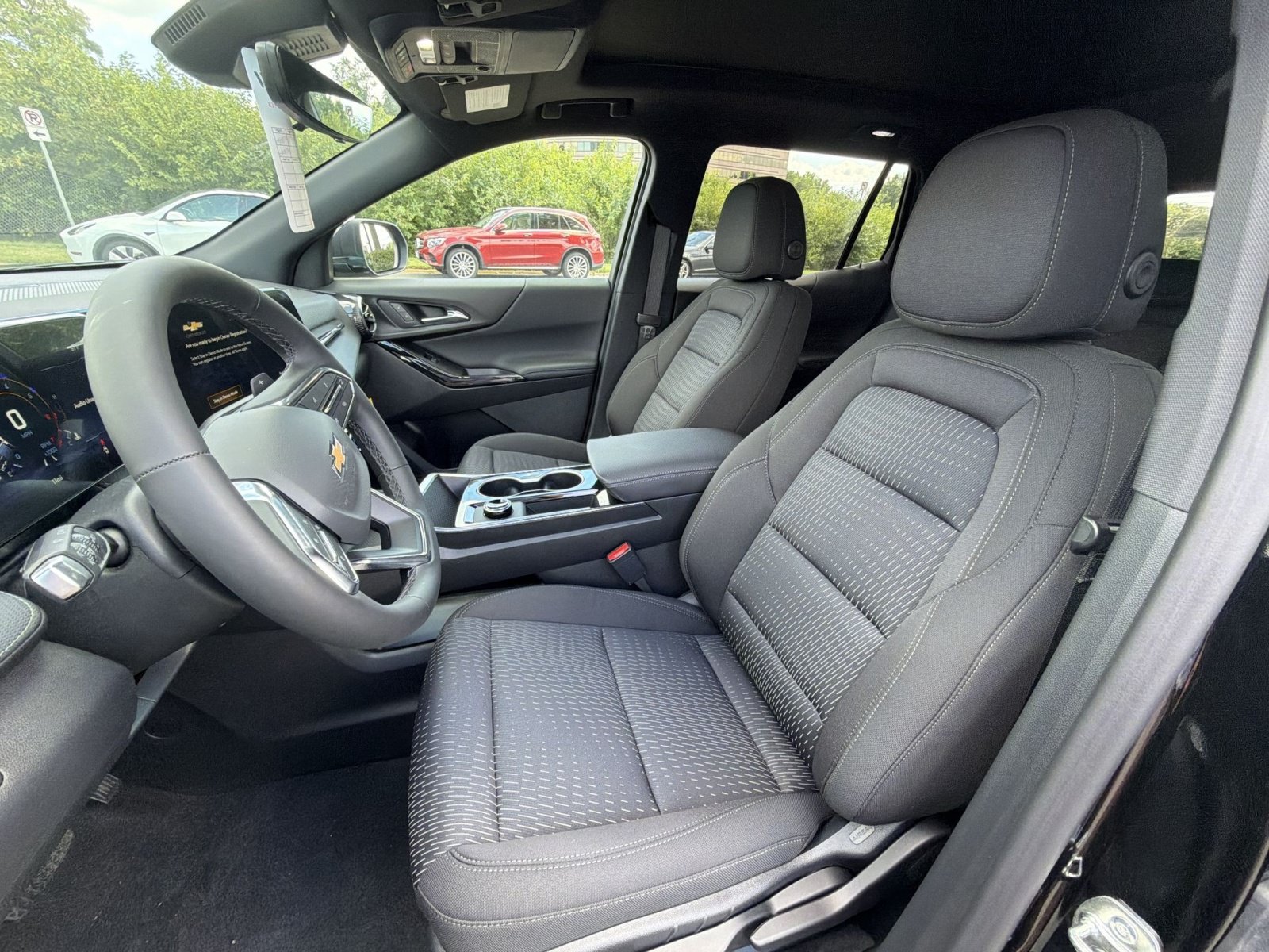 New 2027 Chevrolet Equinox LT w/ Safety and Technology Package AWD/4WD image 13
