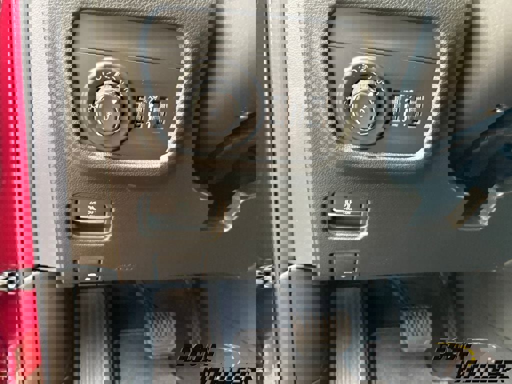 New 2025 Jeep Grand Cherokee Limited w/ Black Appearance Package image 14