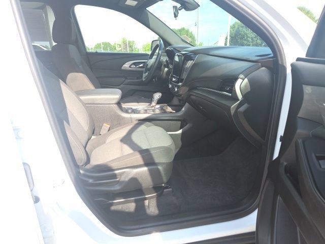 Used 2023 Chevrolet Traverse LT FWD image 58
