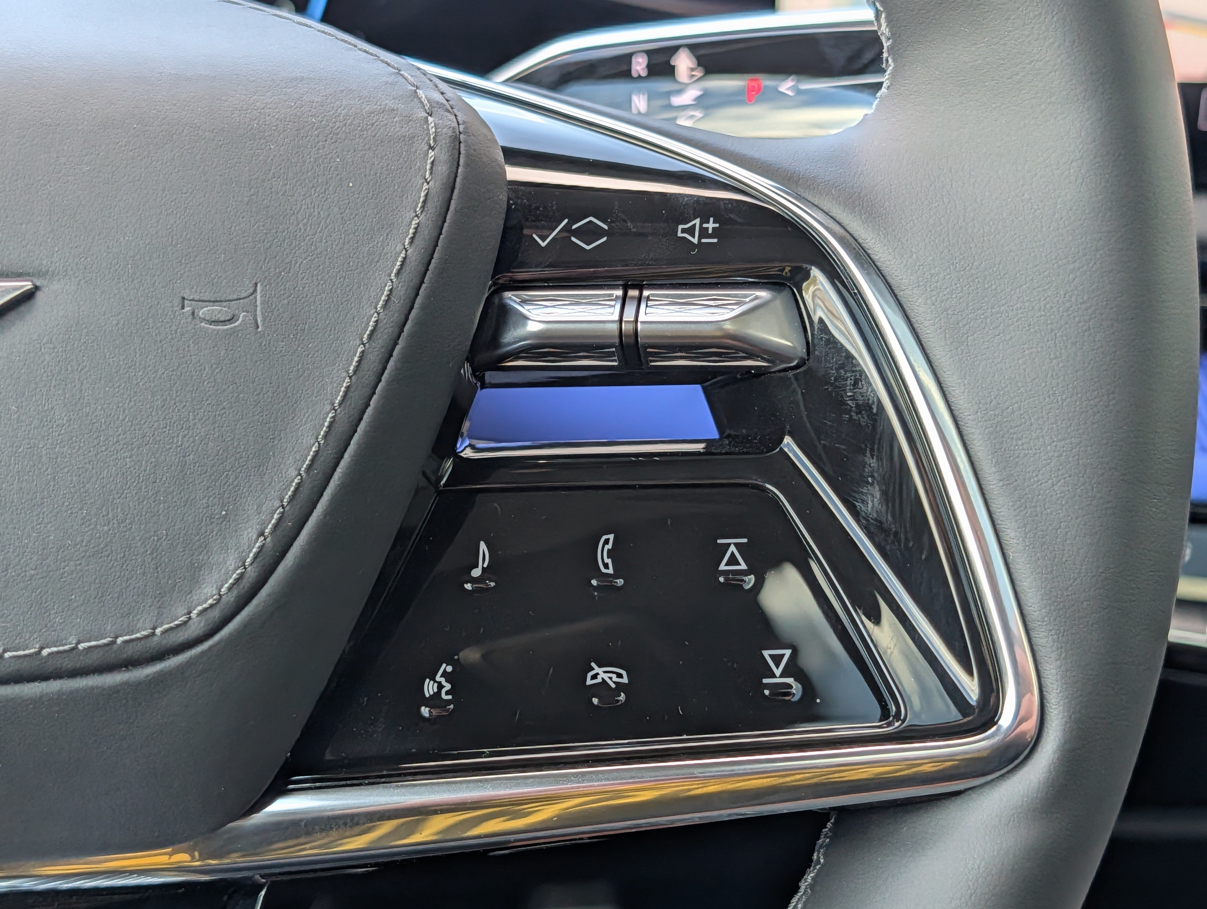 New 2026 Cadillac Optiq V w/ Magnus Launch Edition AWD/4WD image 34