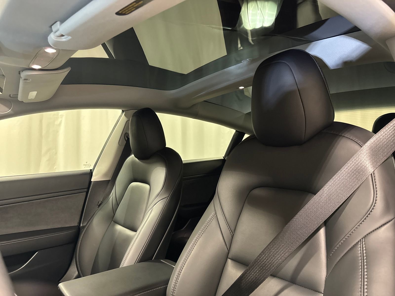 Used 2021 Tesla Model 3 Standard Range Plus image 21