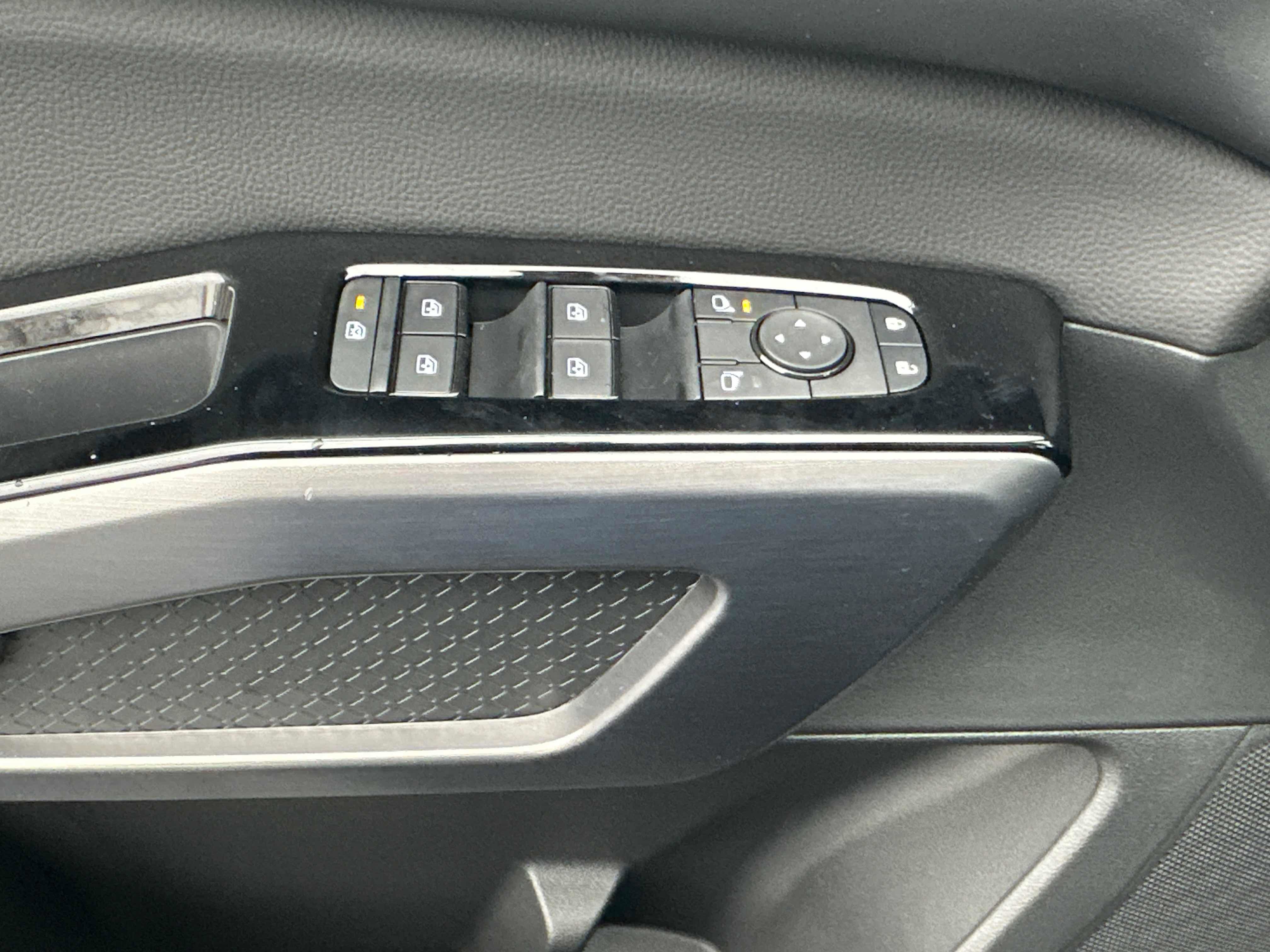 New 2026 Nissan Pathfinder SL AWD/4WD image 21