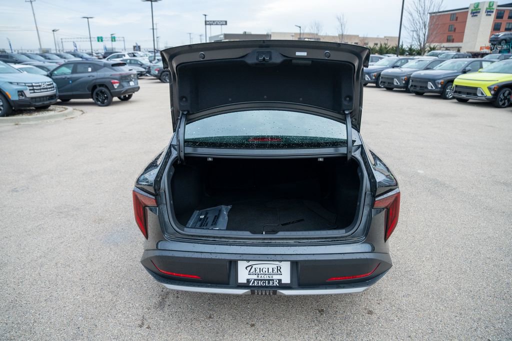 Used 2025 Kia K4 EX image 10