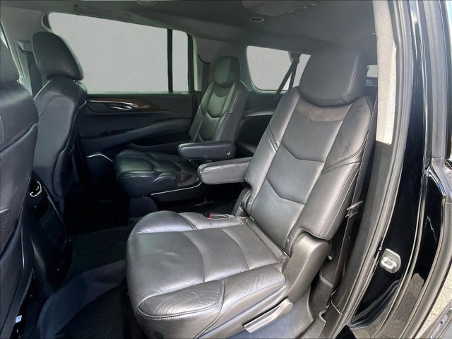Used 2020 Cadillac Escalade ESV Luxury RWD image 28