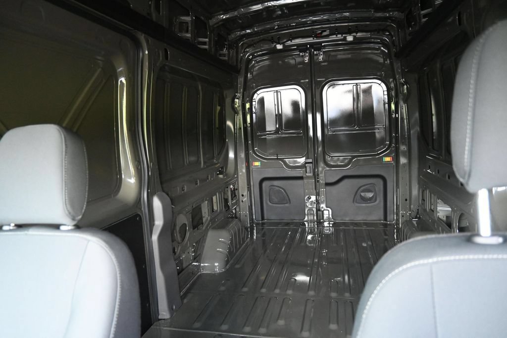 Used 2026 Ford E-Transit 148 High Roof w/ Parcel Delivery Package RWD image 21