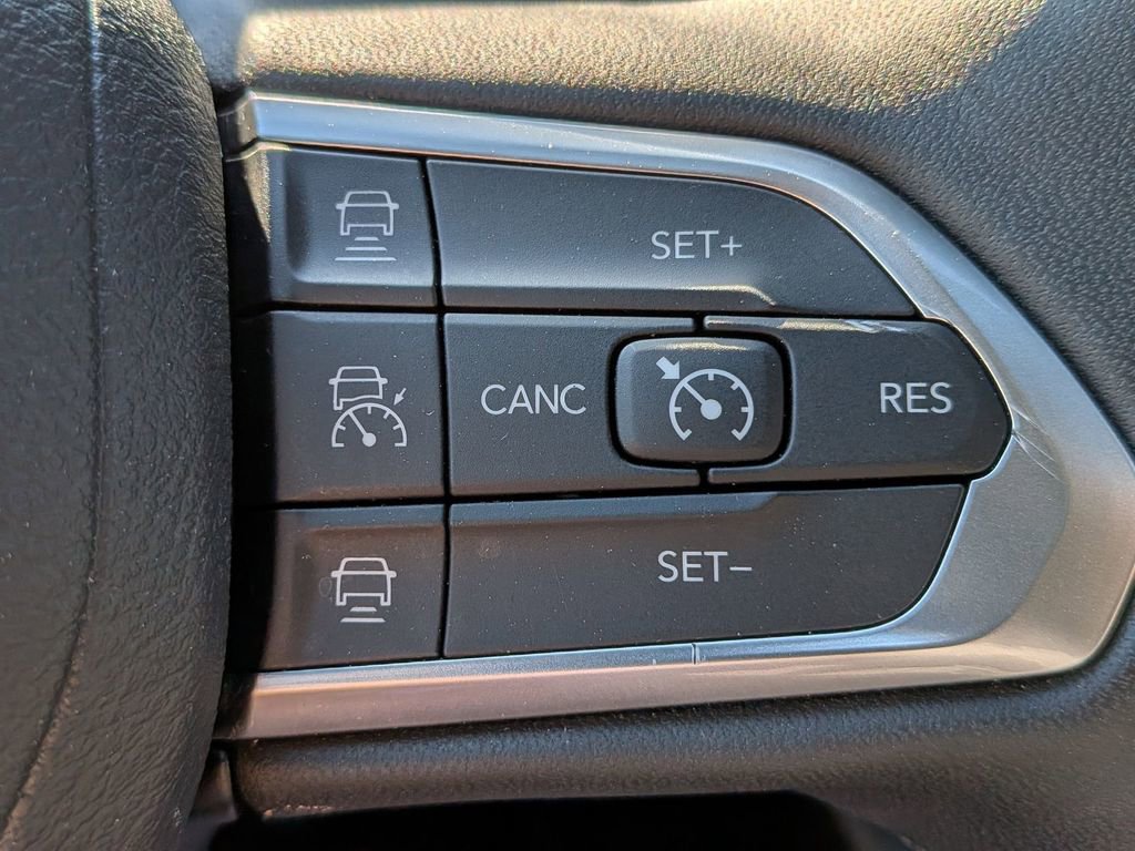 Used 2025 Jeep Compass Limited AWD/4WD image 21