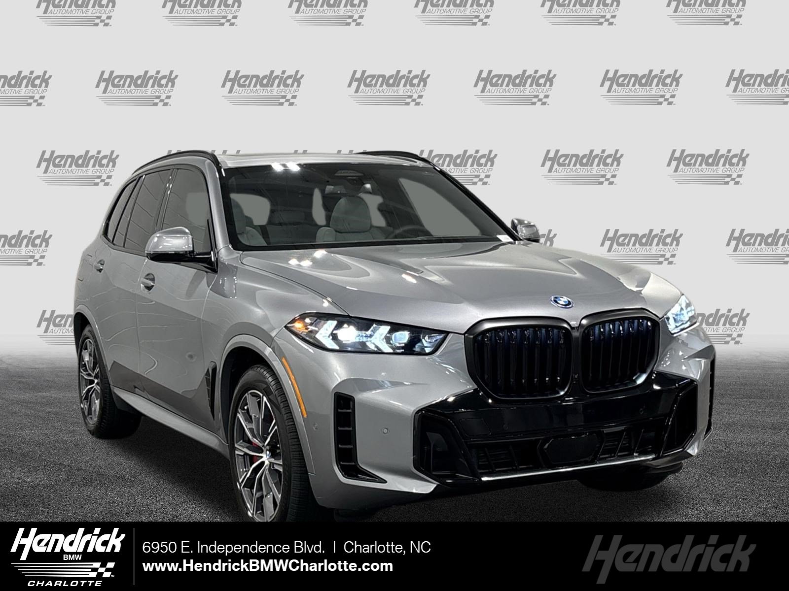 New 2026 BMW X5 xDrive50e w/ M Sport Package AWD/4WD image 1