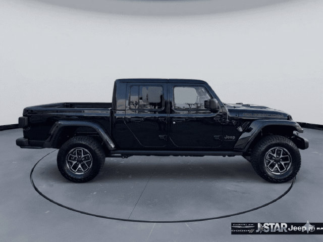New 2026 Jeep Gladiator Rubicon w/ Safety Group AWD/4WD image 4