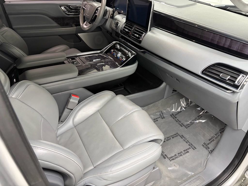 Used 2019 Lincoln Navigator Reserve AWD/4WD image 51