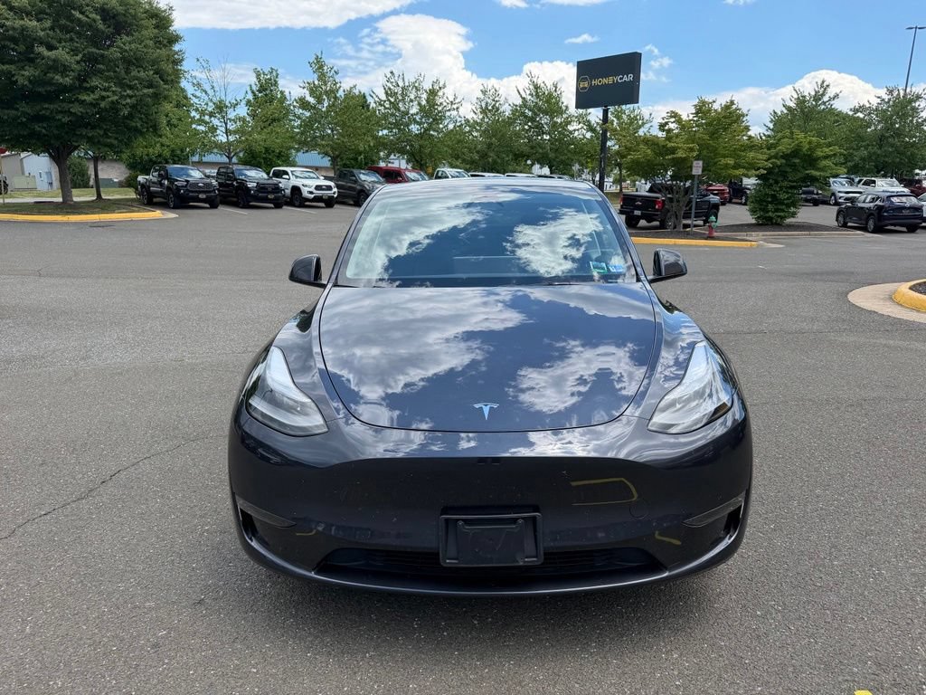 Used 2024 Tesla Model Y Long Range AWD/4WD image 2