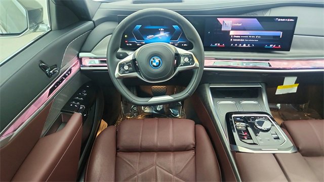 Used 2025 BMW i7 eDrive50 image 39