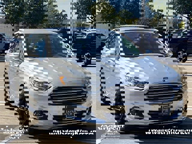 Used 2016 Ford Fusion SE