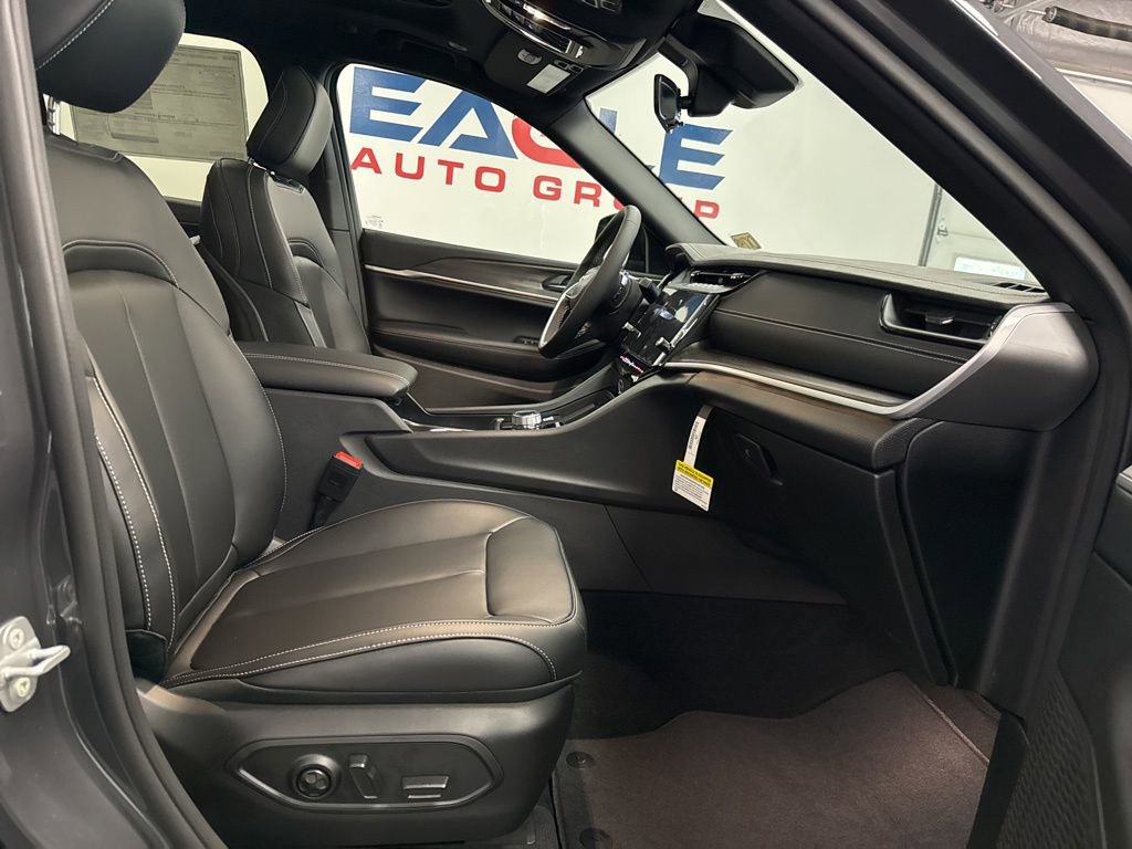 New 2026 Jeep Grand Cherokee Limited AWD/4WD image 28