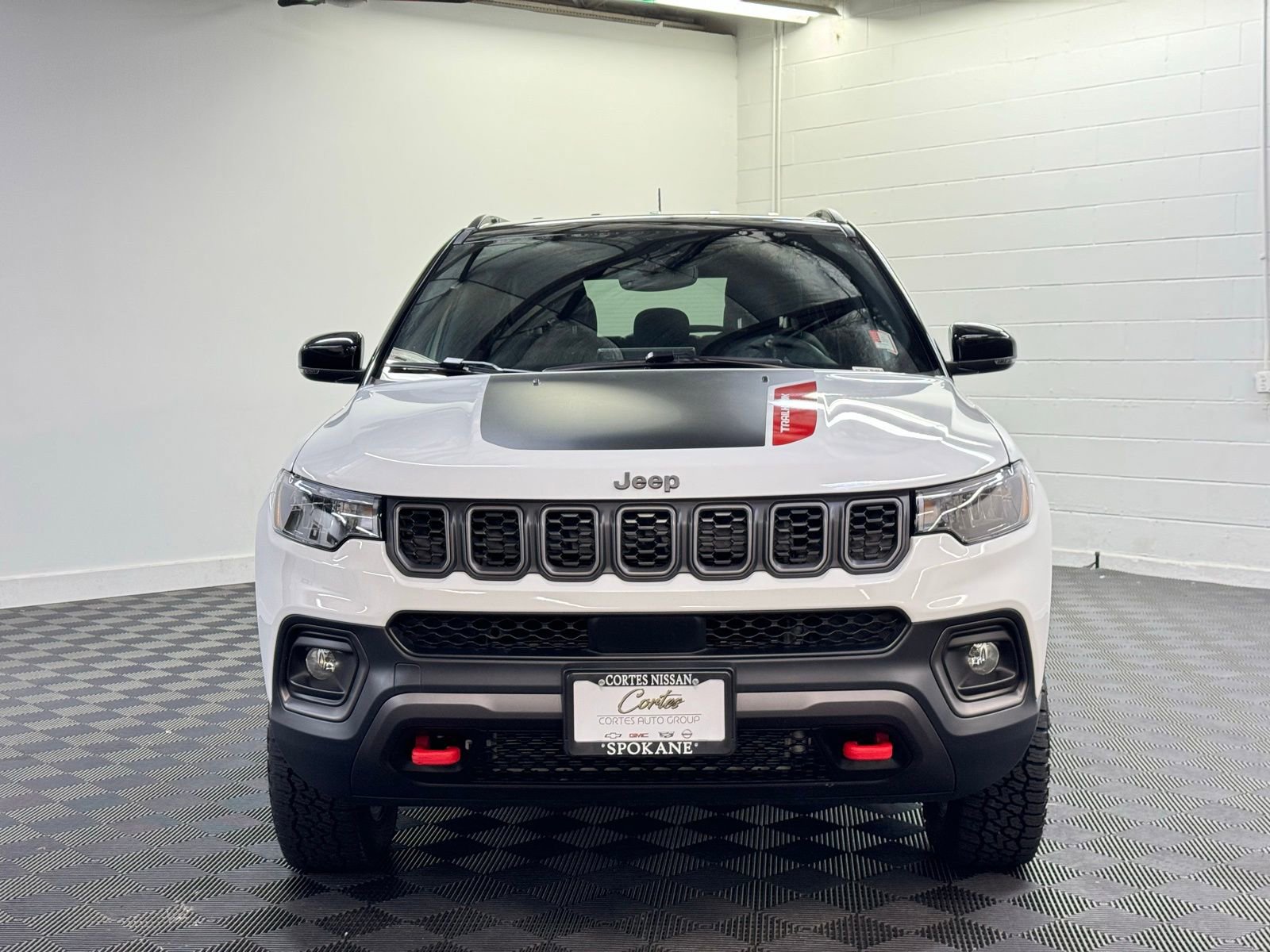 Used 2024 Jeep Compass Trailhawk w/ Trailhawk Convenience Group image 5