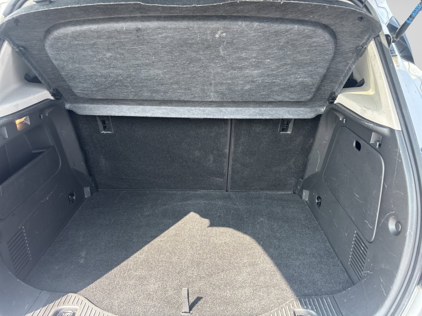 Used 2022 Buick Encore Preferred w/ Safety Package image 8