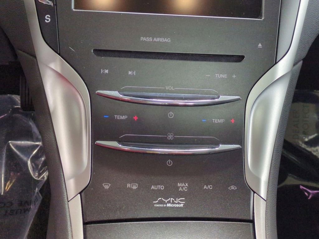 Used 2013 Lincoln MKZ AWD image 23