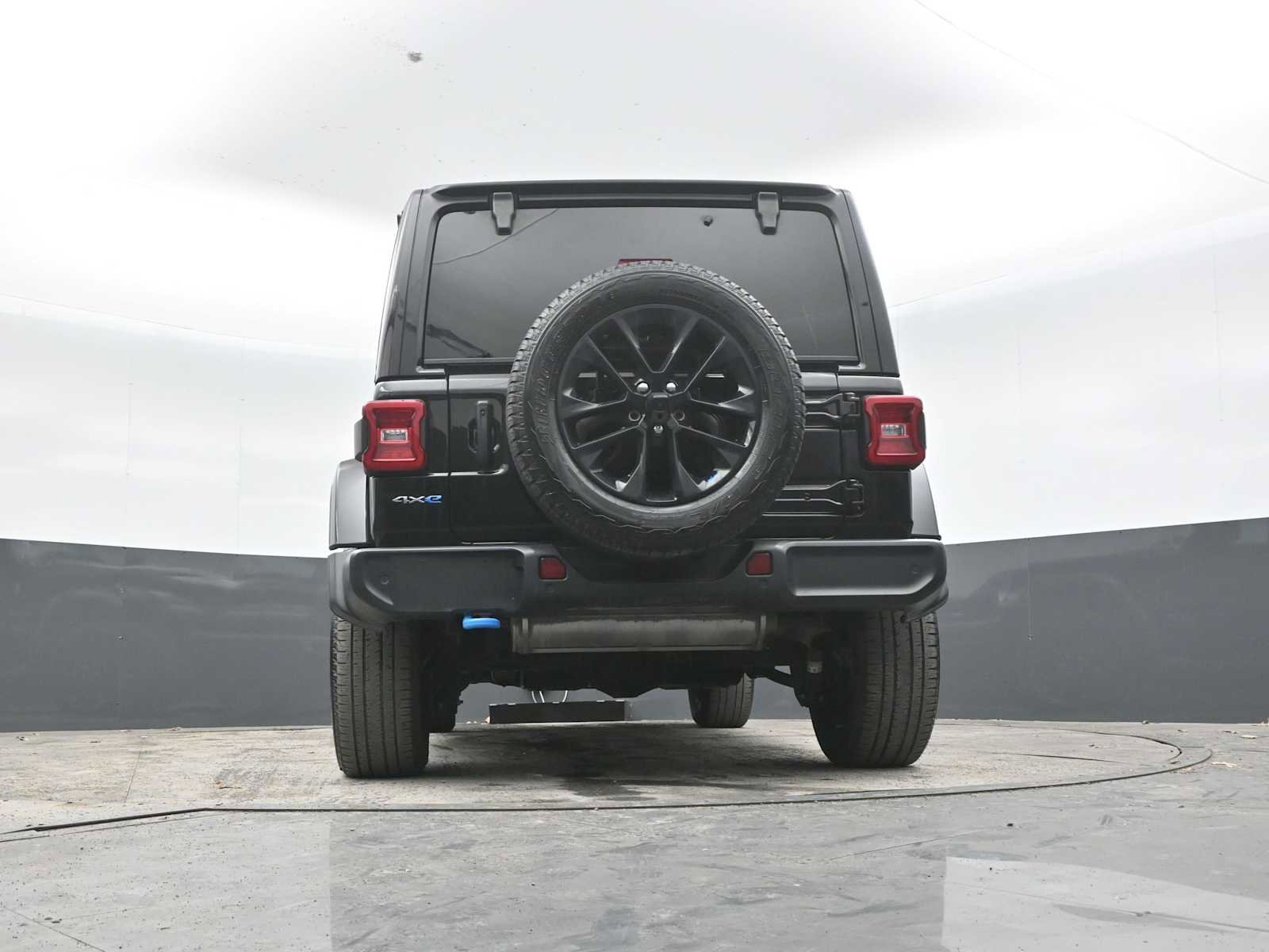 Used 2023 Jeep Wrangler Sahara w/ Cold Weather Group image 45