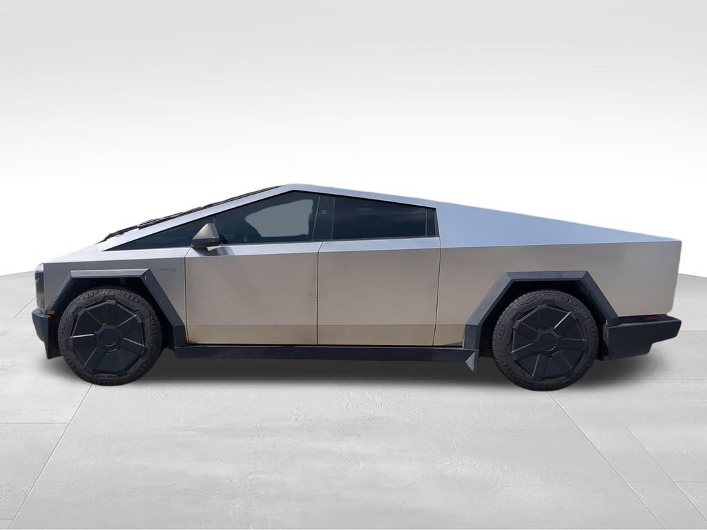 Used 2024 Tesla Cybertruck Cyberbeast AWD/4WD image 5