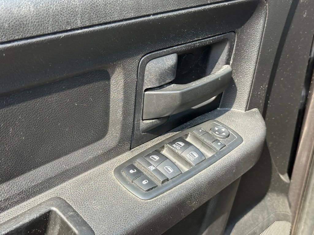 Used 2017 RAM 1500 Express w/ Express Value Package image 12