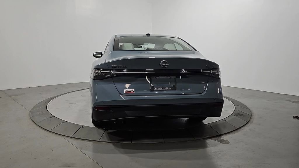 New 2026 Nissan Sentra SL image 4