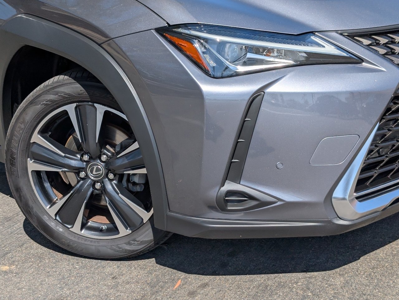 Used 2021 Lexus UX 200 w/ Accessory Package (Z1) FWD image 10