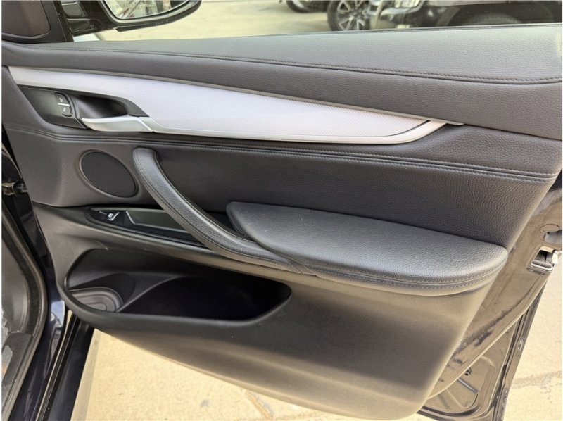 Used 2016 BMW X6 sDrive35i RWD image 28
