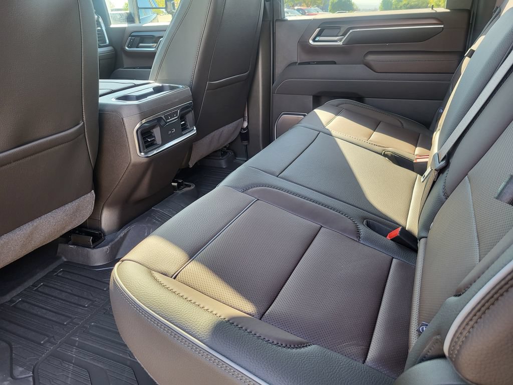 New 2025 GMC Sierra 3500 Denali w/ Denali Reserve Package AWD/4WD image 34