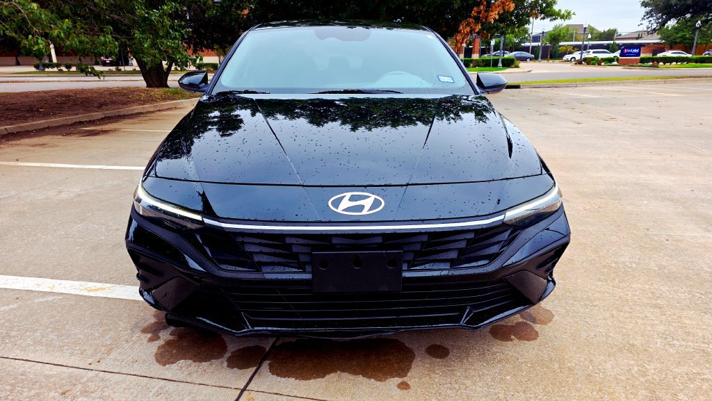 Used 2026 Hyundai Elantra Sport FWD image 17